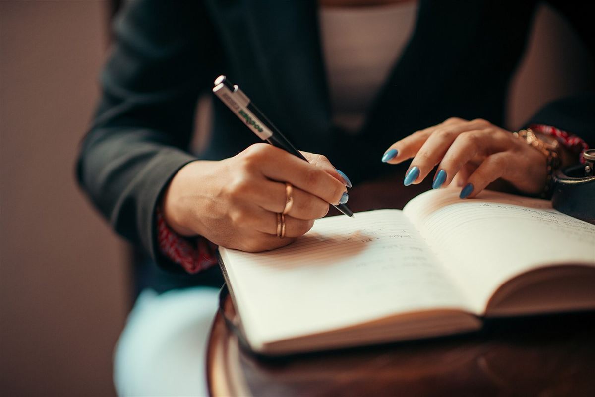 A clear working desk with a notebook